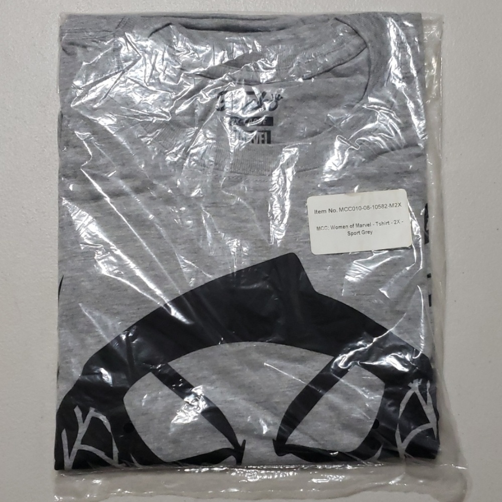 Funko Pop Tees Spider Gwen MCC Exclusive